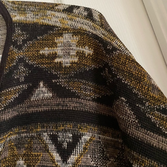 Suzy Shier Cardigan - Picture 6 of 9